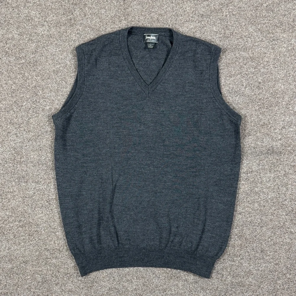 Neiman Marcus Grey V-Neck Pullover Sweater Vest Men’s L 100% Merino Wool Preppy